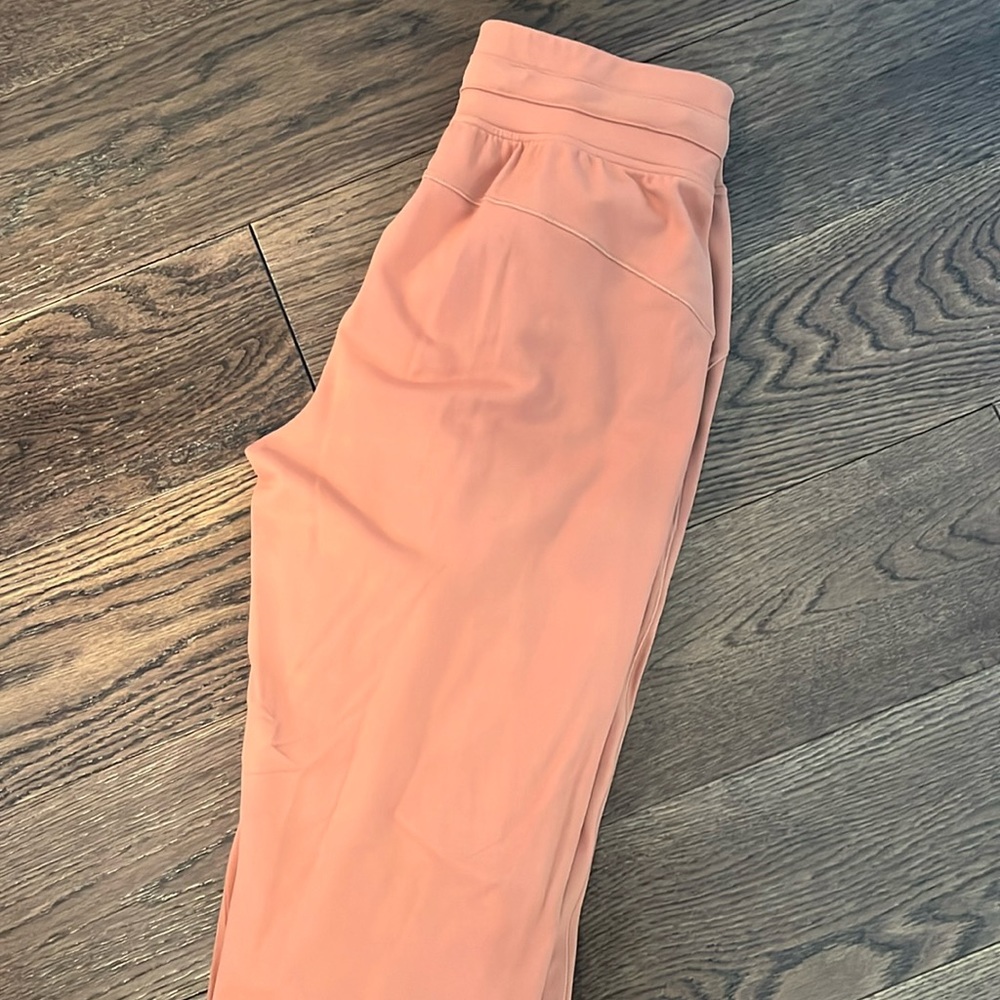 Lululemon jogger pant